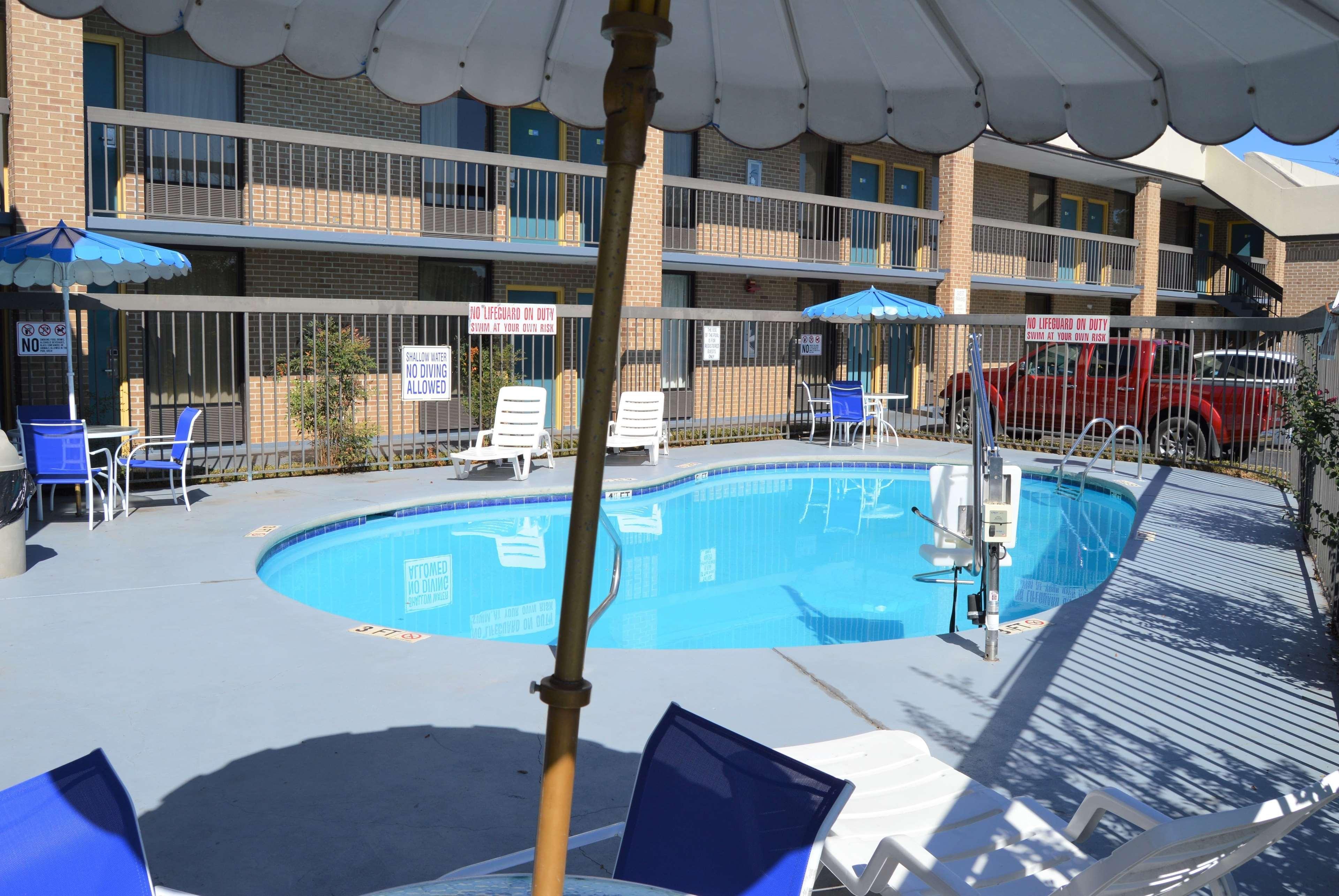 Days Inn By Wyndham Easley West Of Greenville/Clemson Area Екстер'єр фото