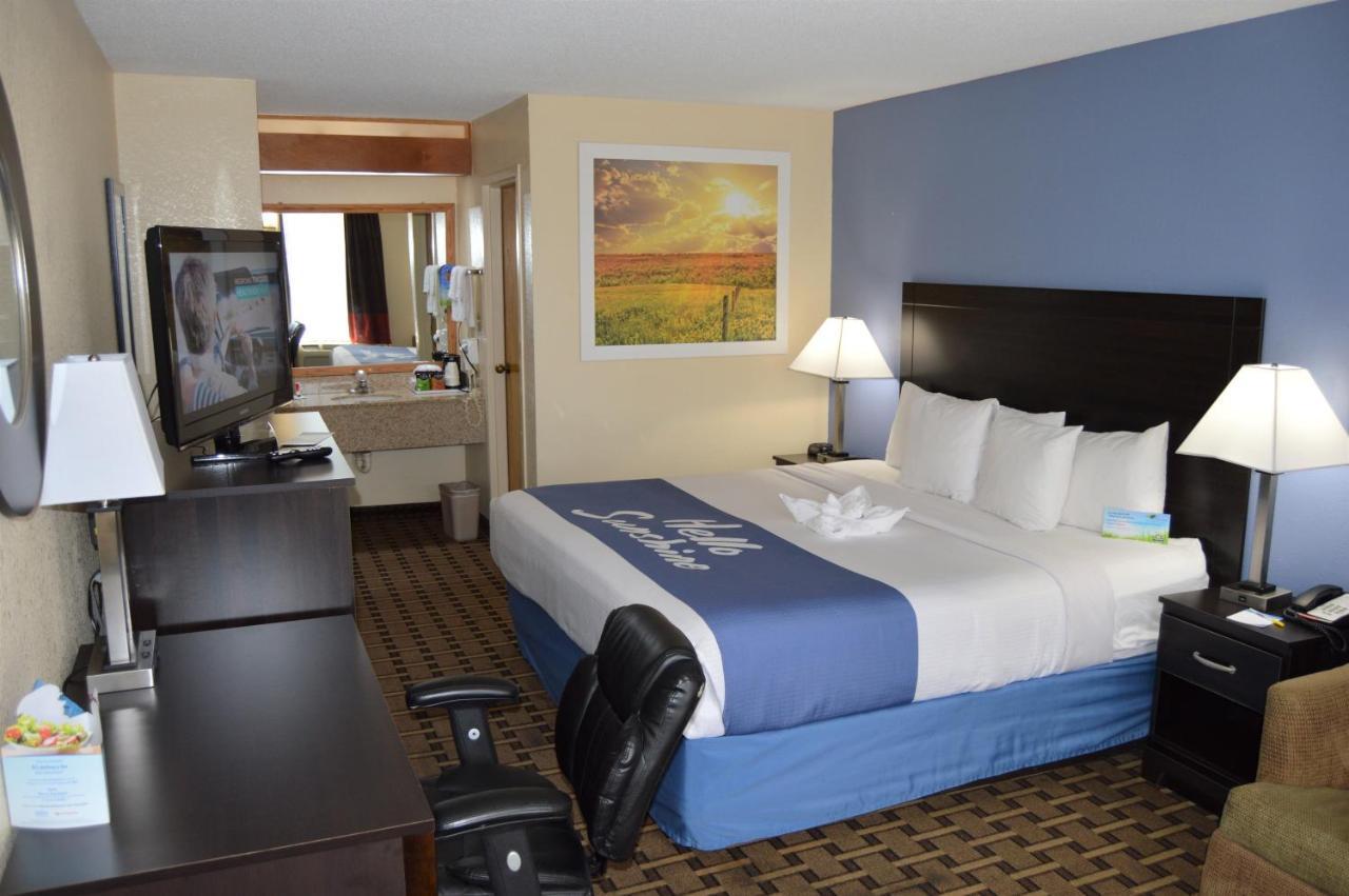 Days Inn By Wyndham Easley West Of Greenville/Clemson Area Екстер'єр фото