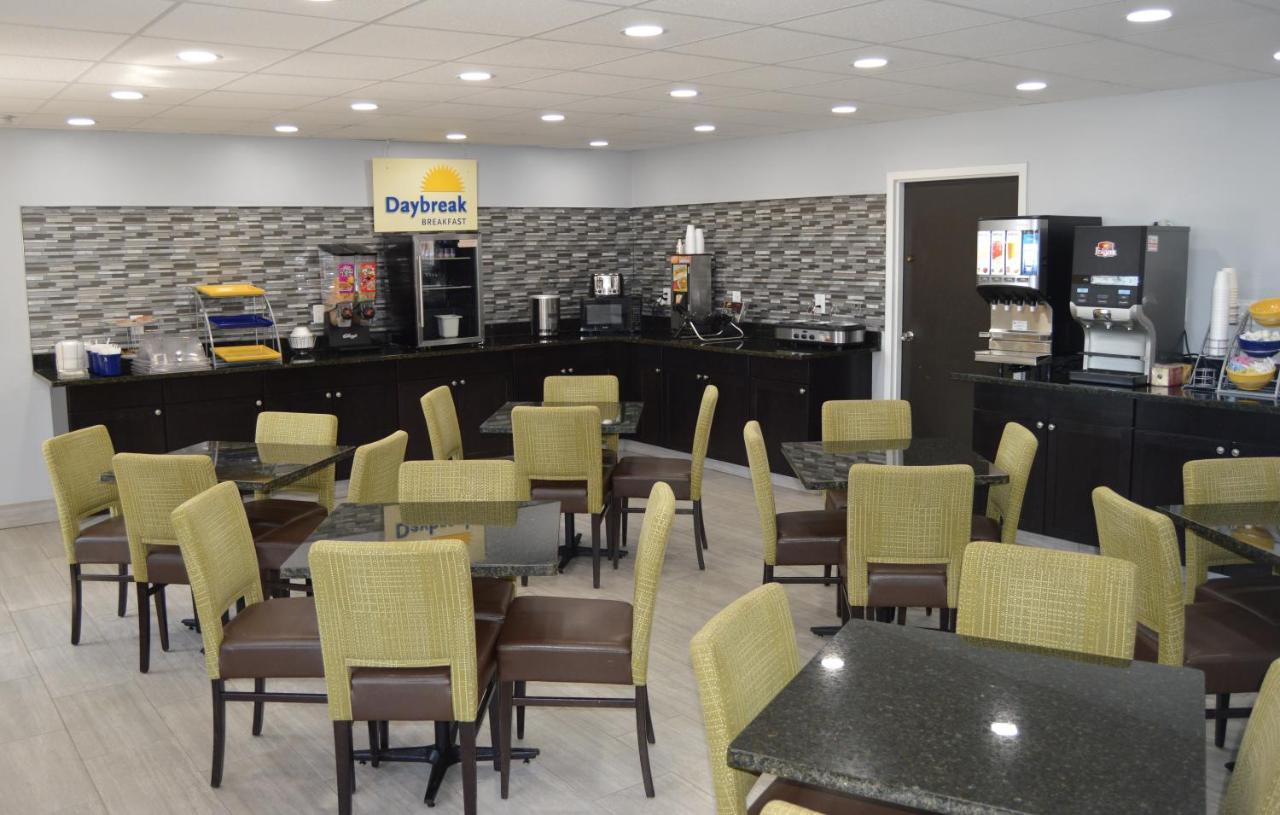 Days Inn By Wyndham Easley West Of Greenville/Clemson Area Екстер'єр фото